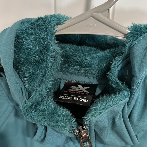 Turquoise winter jacket - Picture 5 of 5